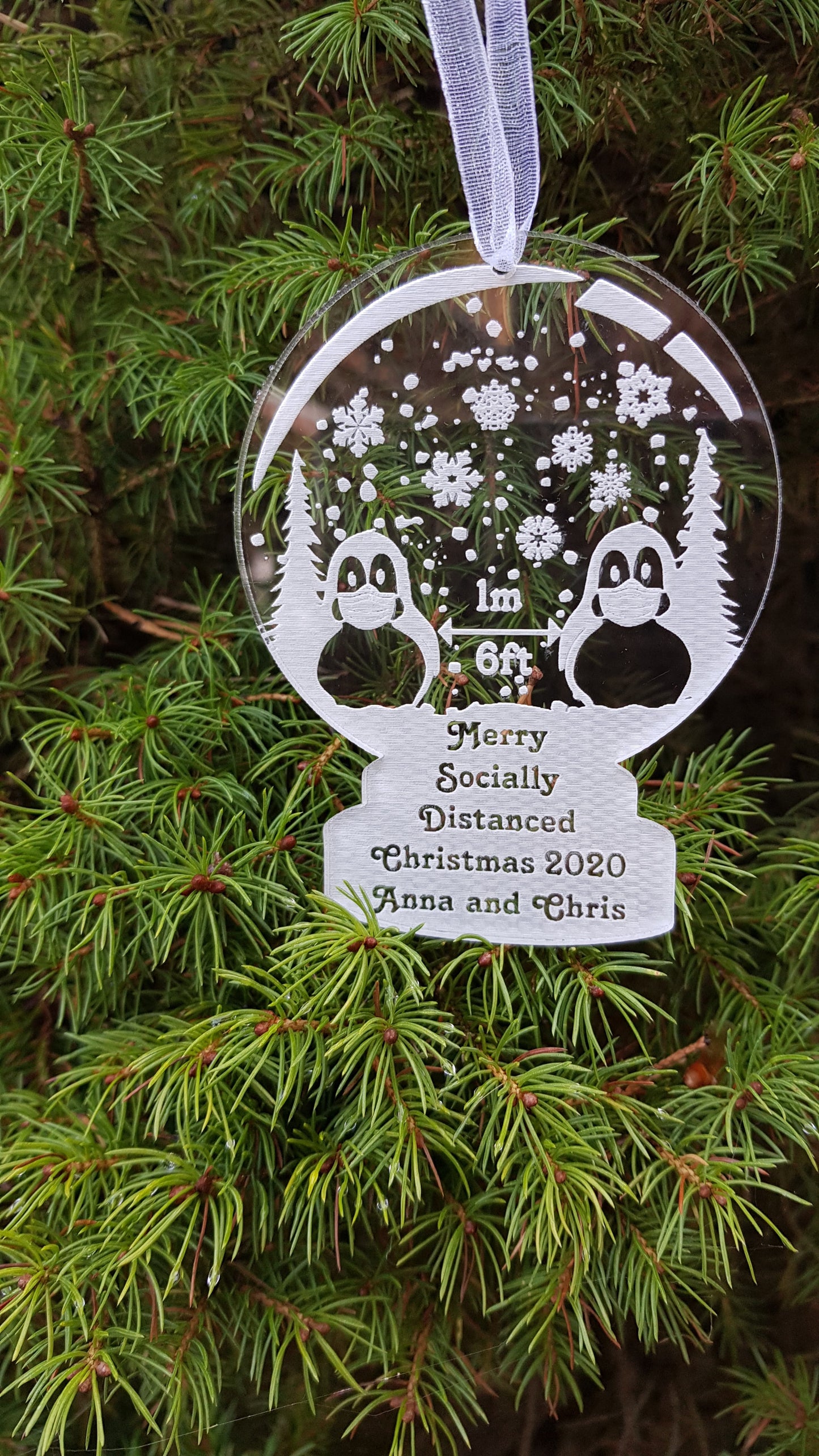 Personalized custom ornament bauble snow globe shape first Christmas married, engaged, bunny, tree ornament decorations Xmas any message