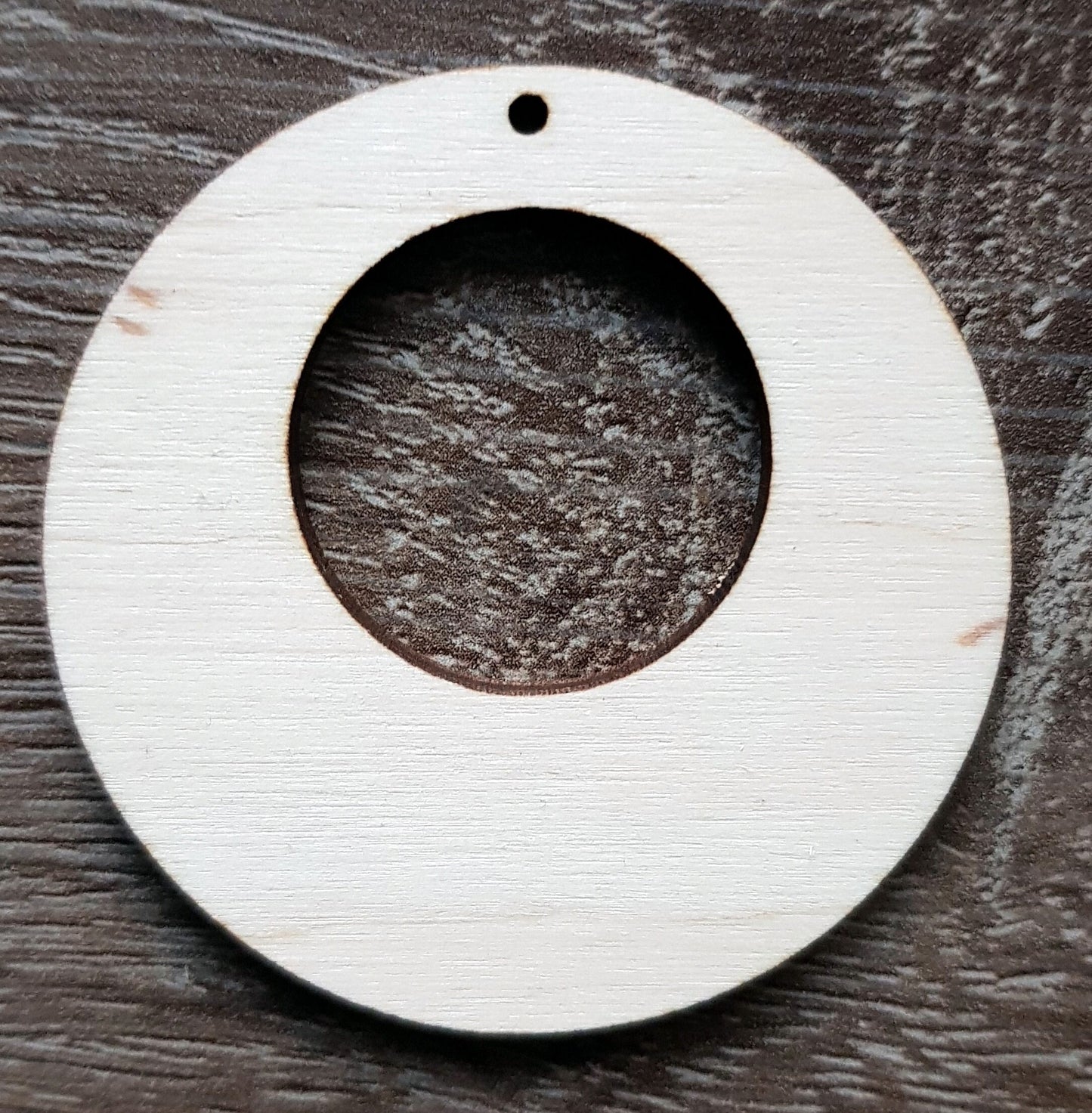 10 x plain birch wooden shapes for jewelry earrings making circle laser cut tags crafts decoupage Free postage