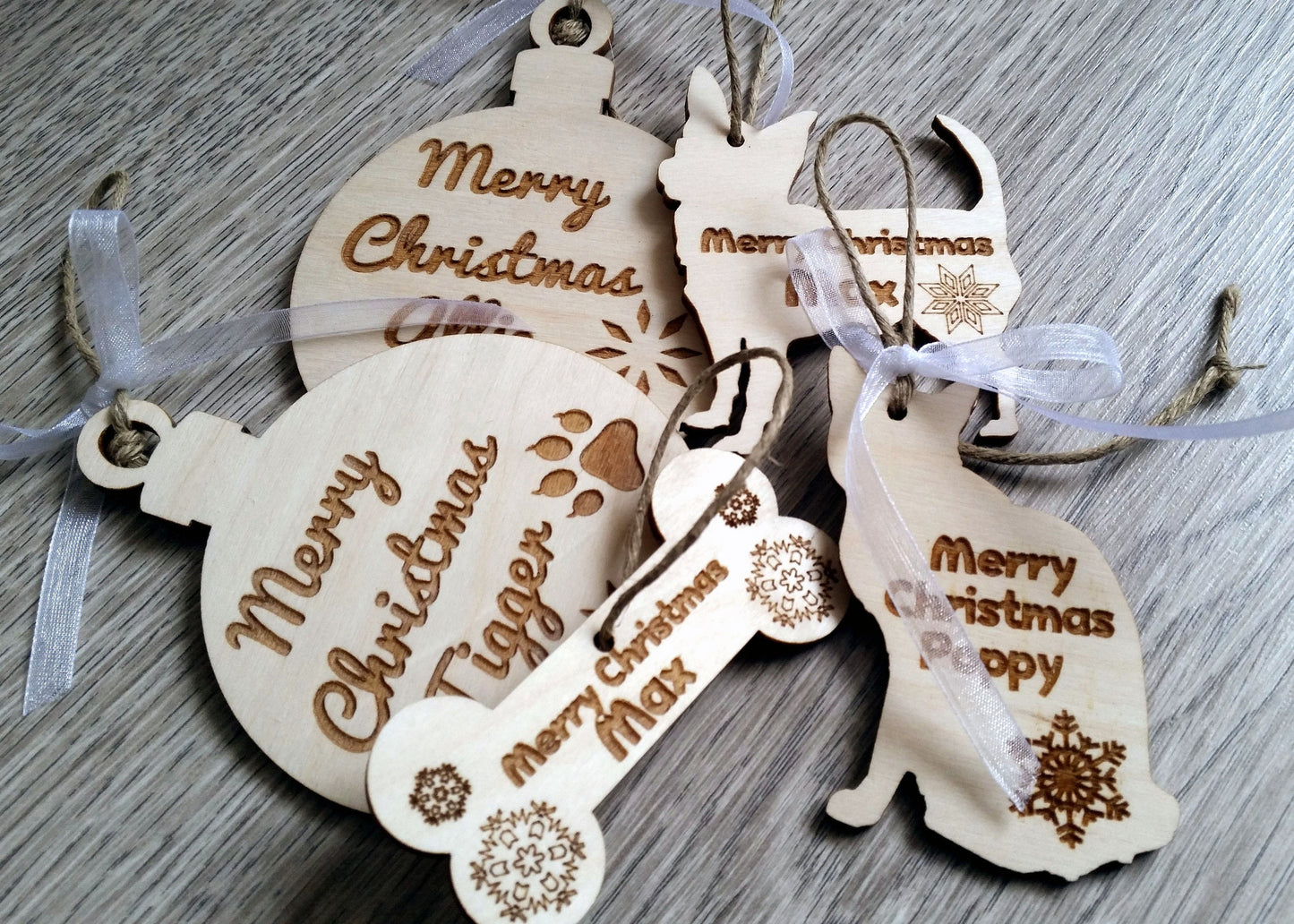 Wooden Christmas ornaments pet cat dog bone gift paw personalized decoration
