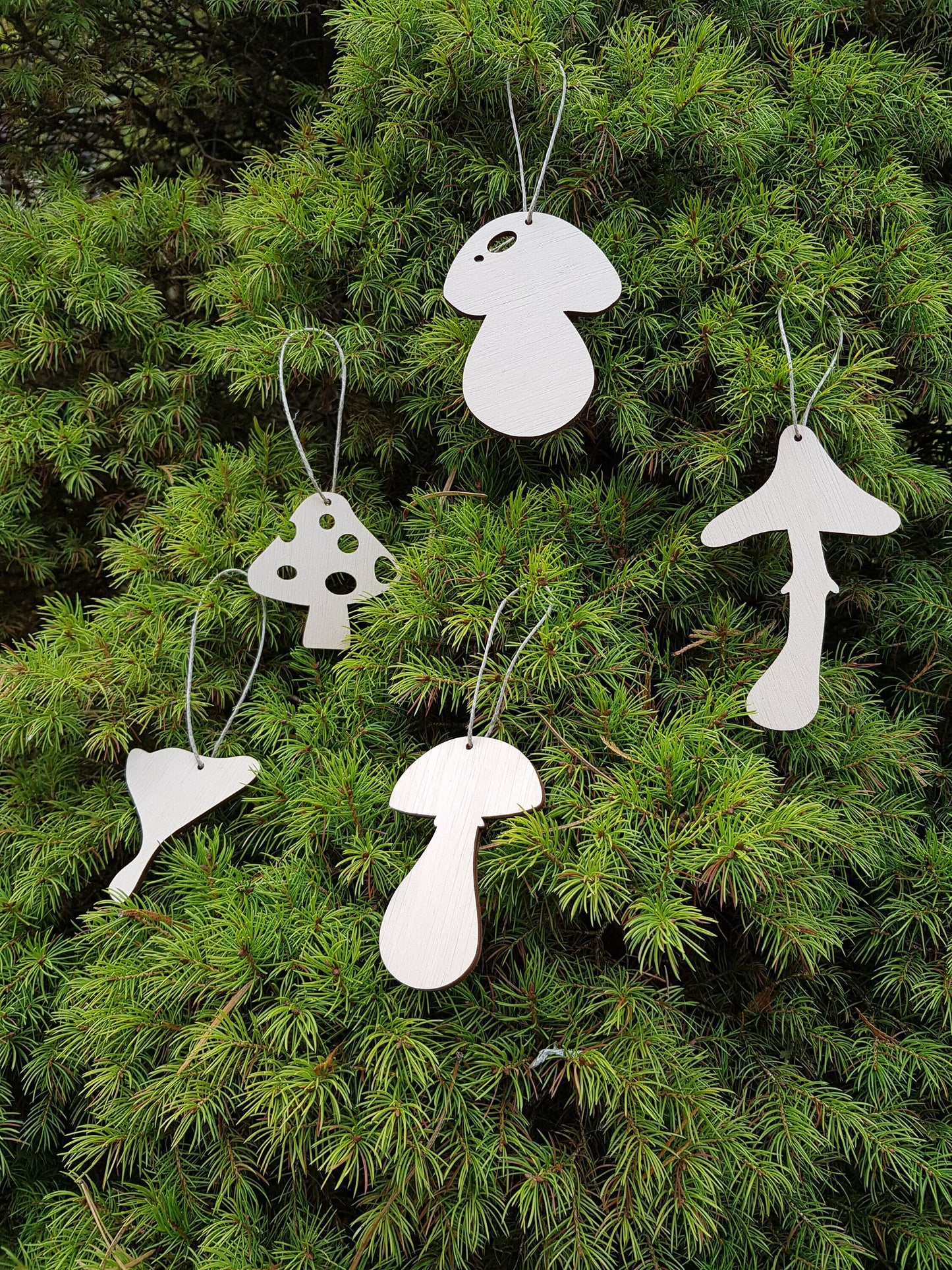 Wooden Christmas ornaments Mushrooms natural wood crafts decoration 10 pieces wood laser cut