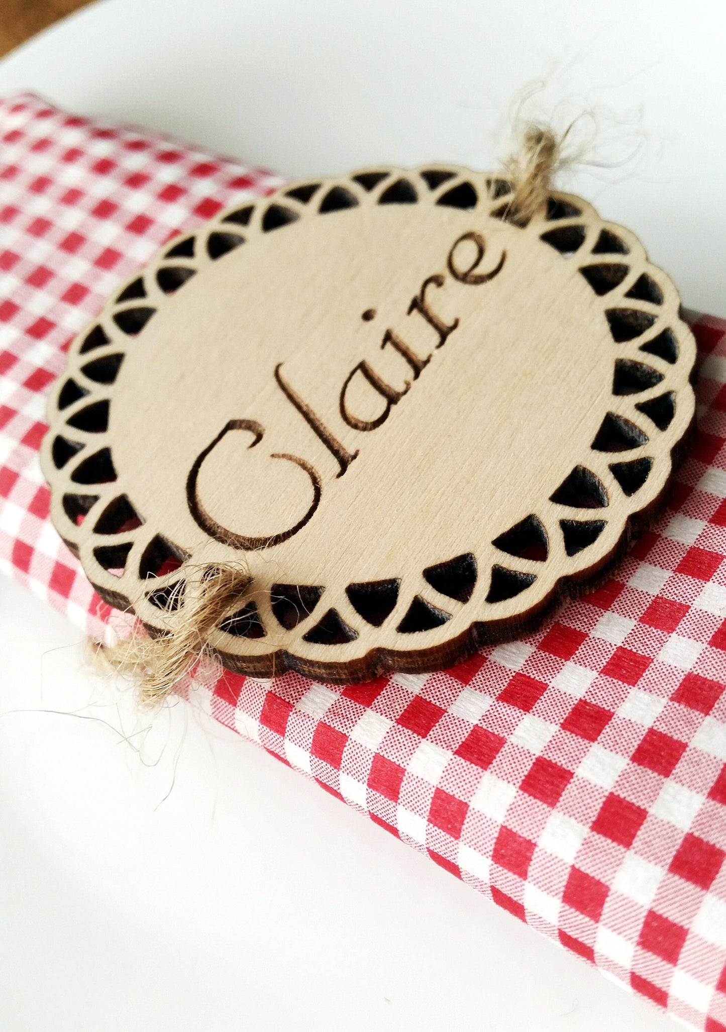10 Wooden name place cards for wedding personalized napkin rings engraved 10 pieces