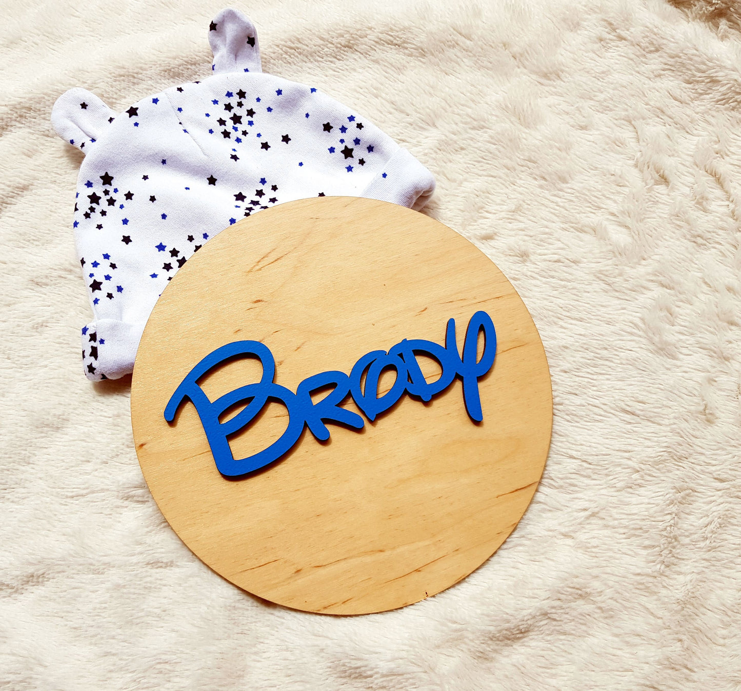 Personalized wooden plaque kids bedroom child nursery name sign round wood baby announcement