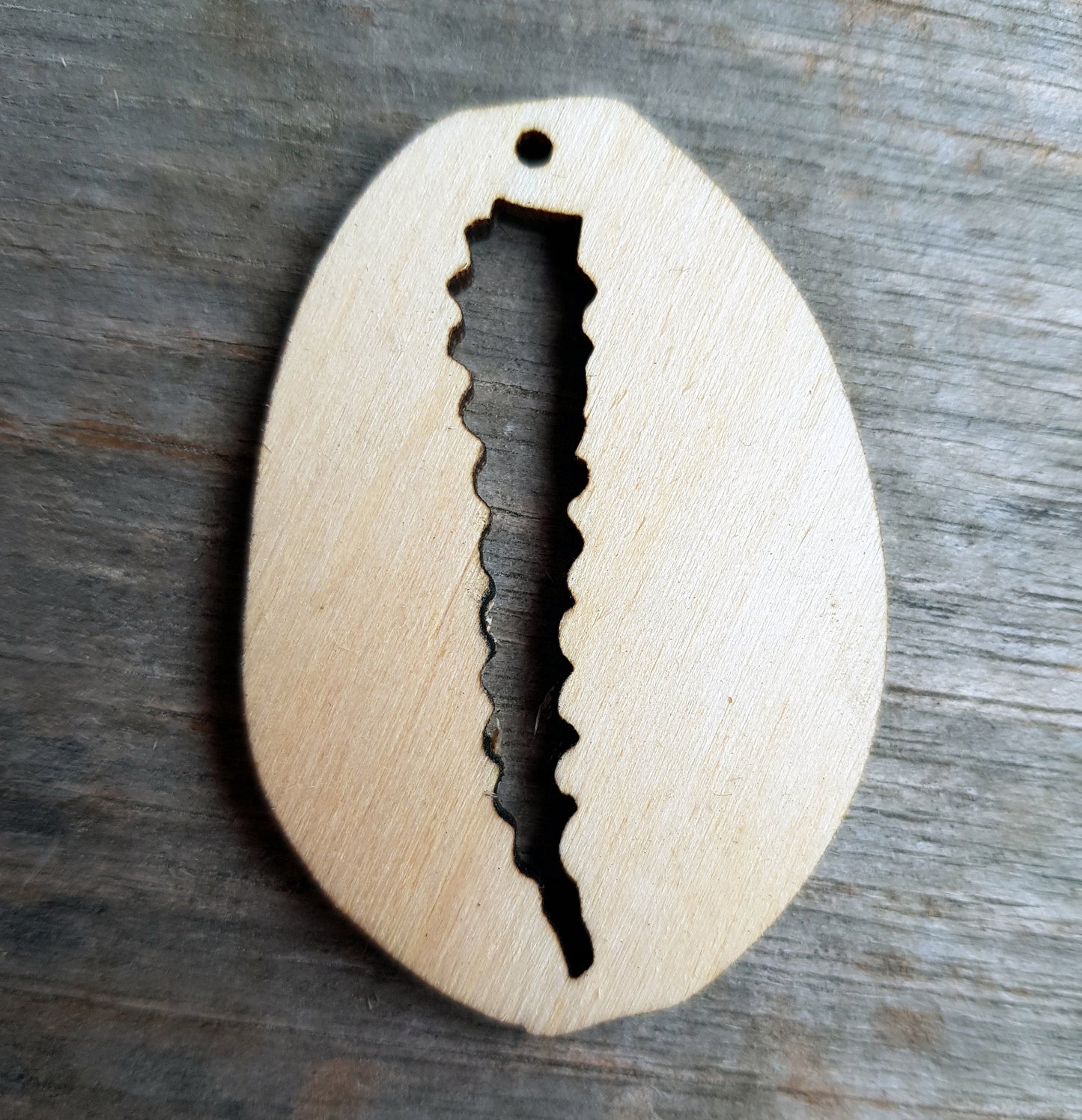 10x wooden shapes for jewelry, earrings making blanks, spiral, cowrie shell