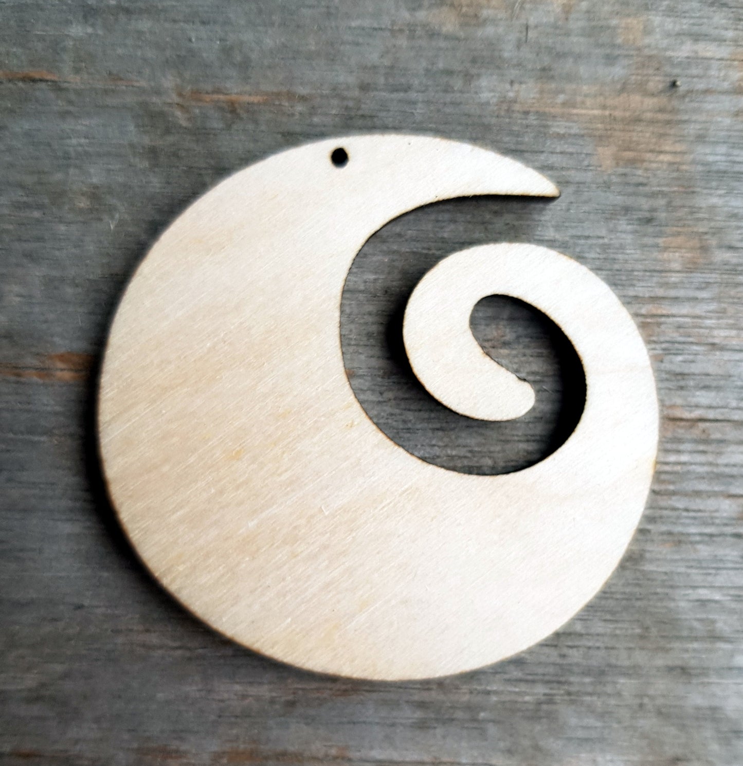 10x wooden shapes for jewelry, earrings making blanks, spiral, cowrie shell