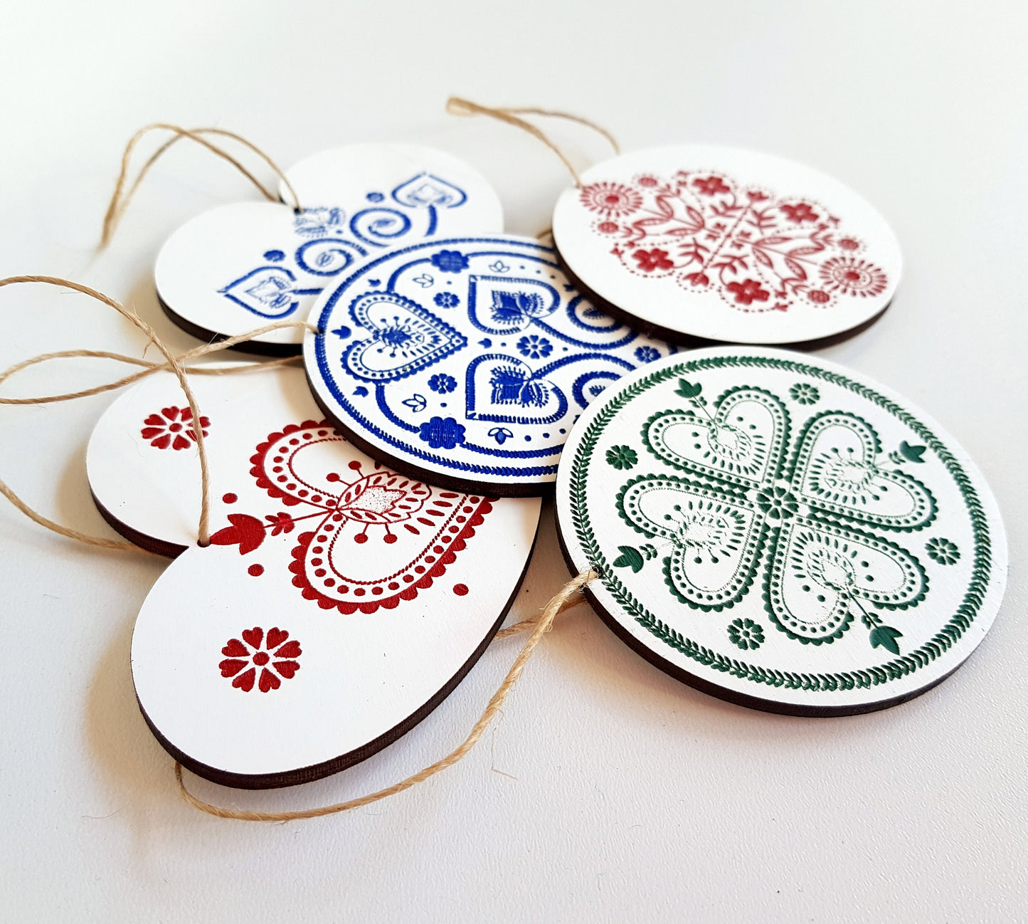 Wooden Christmas ornaments Nordic Scandi pattern hand painted wood crafts decoration 5 pieces wood scandinavian folk pattern