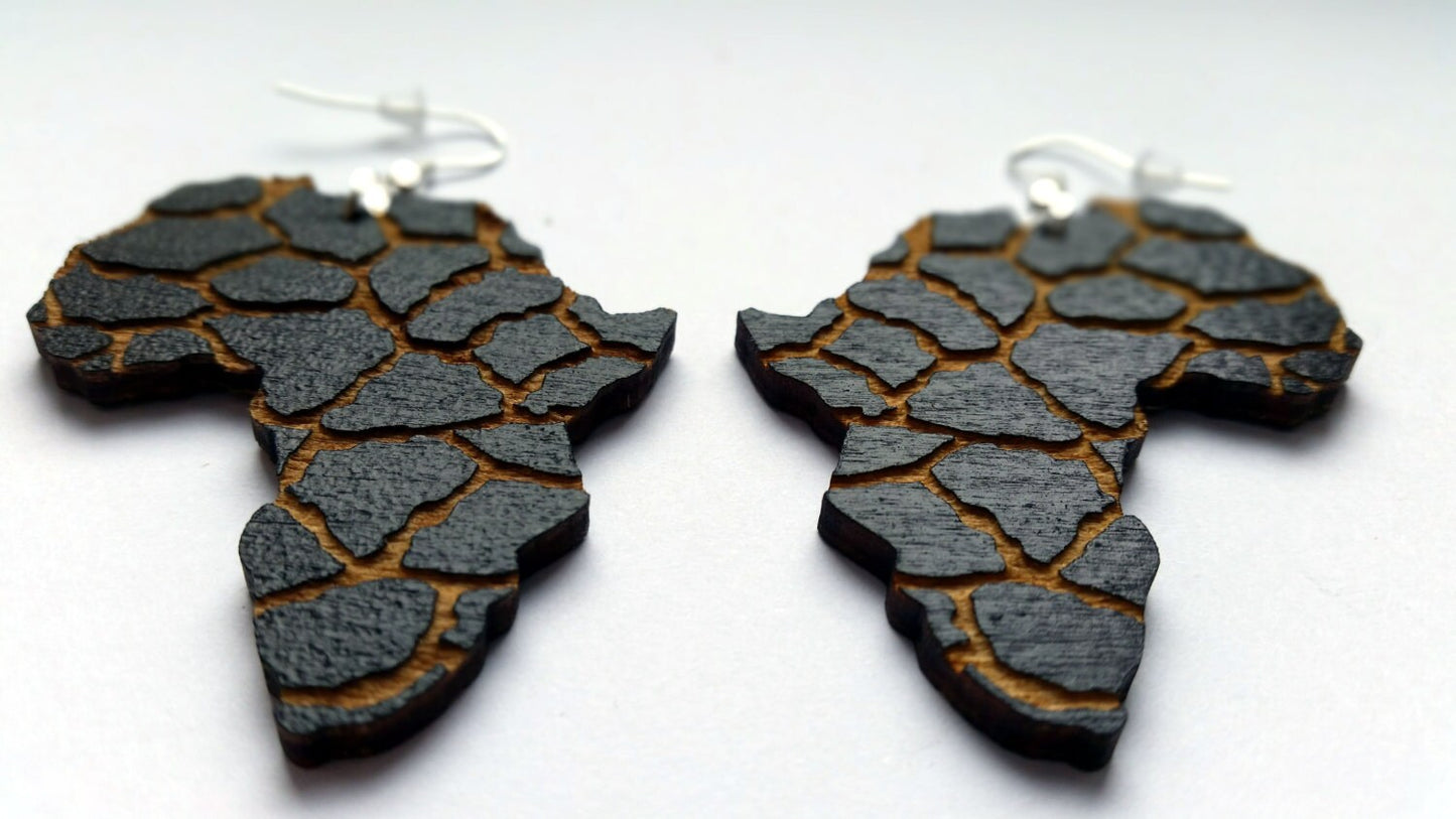 Africa wooden earrings black with animal print, African map engraved giraffe pattern
