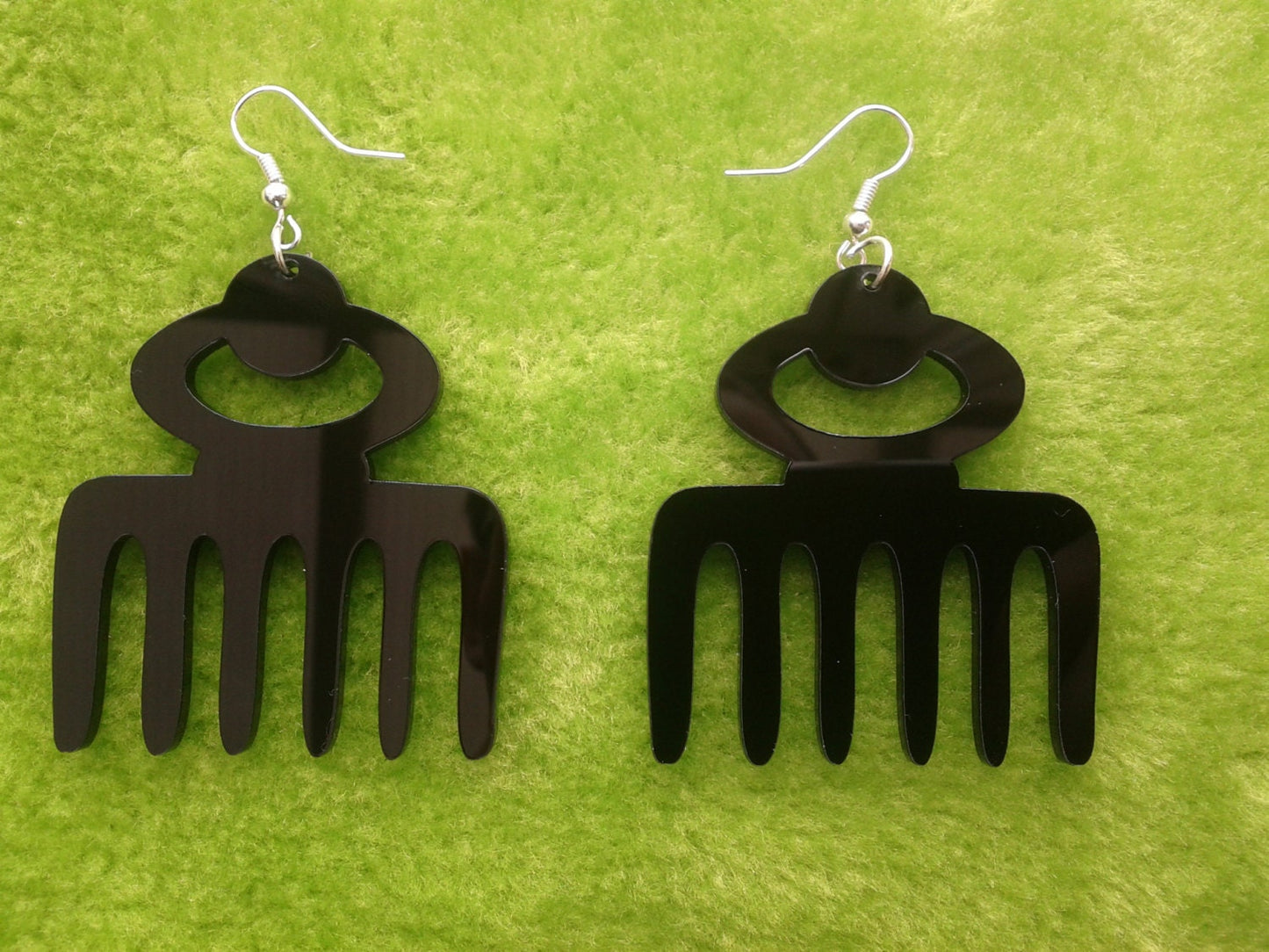 Laser cut acrylic Afro pick, Adinkra Symbol Duafe earrings in black