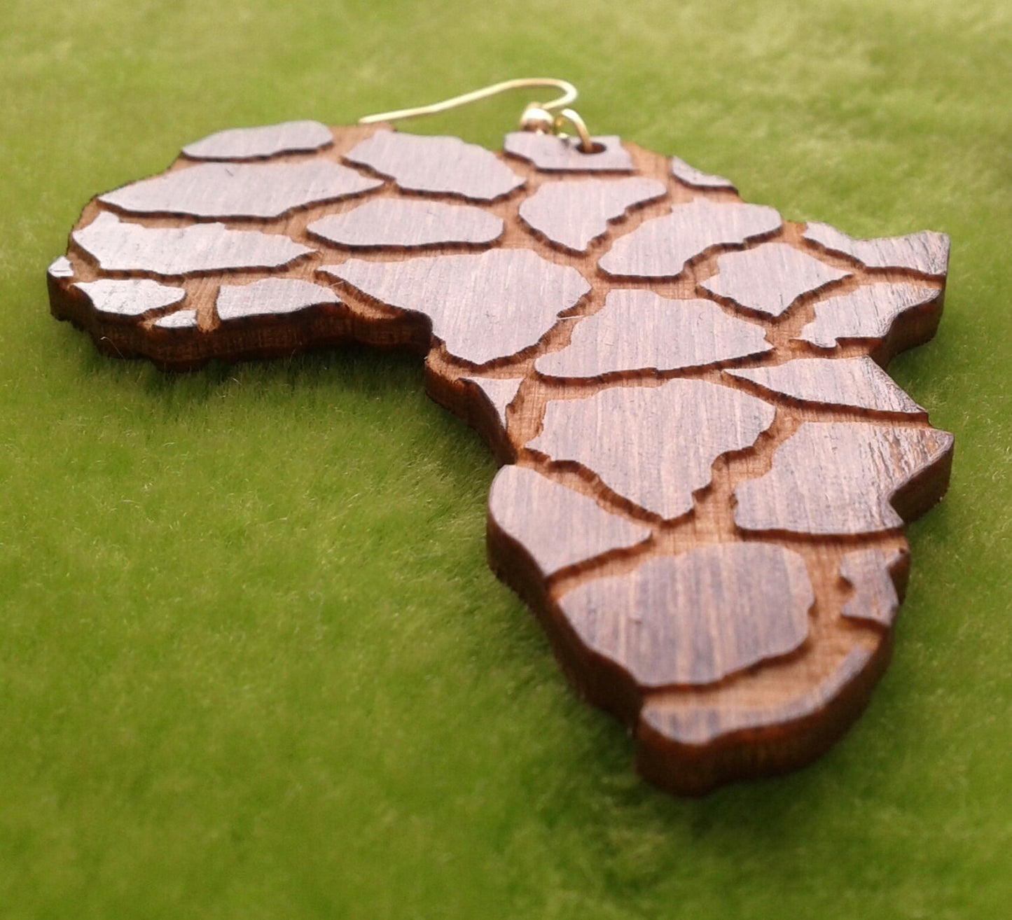 Africa wooden earrings with animal print, African map engraved giraffe pattern